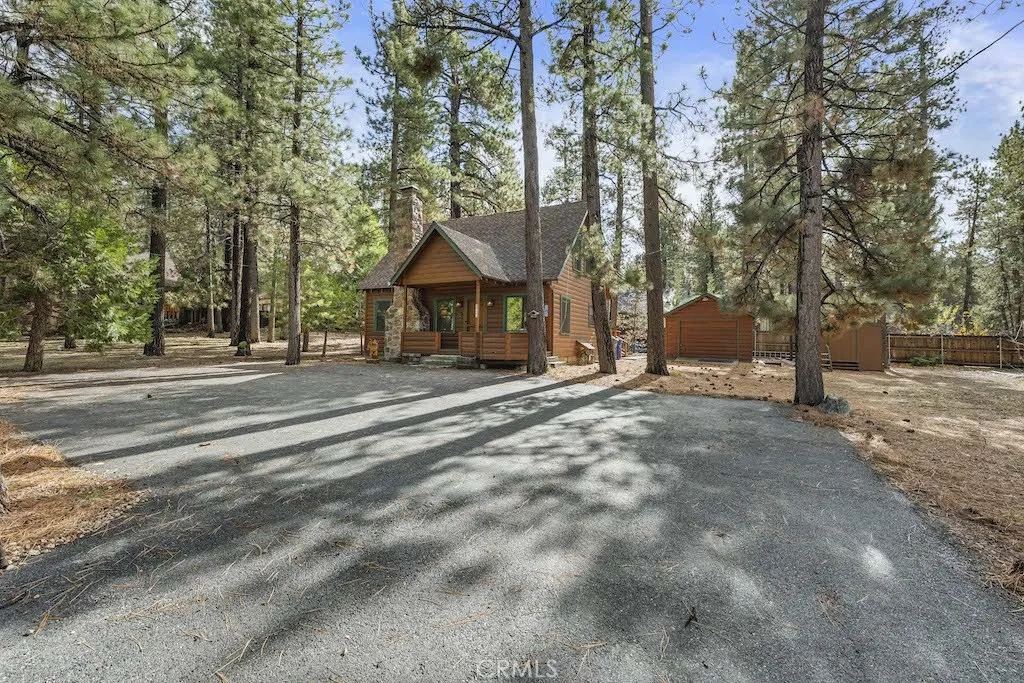 39161 Buckthorn, Big Bear Lake, California 92315 home-pic-1