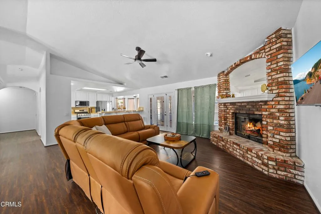 20385 20385 Eyota Road, Apple Valley, California 92308 home-pic-1