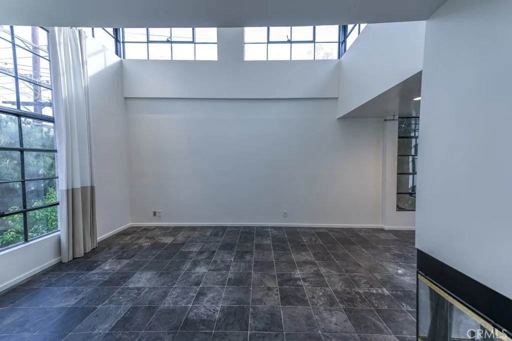 11817 Texas 1, Los Angeles, California 90025 home-pic-15