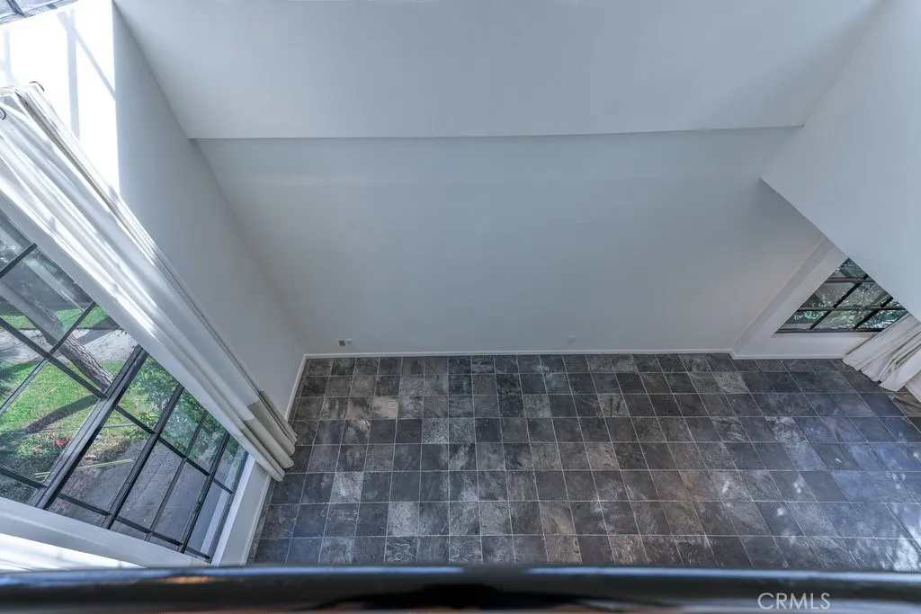 11817 Texas 1, Los Angeles, California 90025 home-pic-17