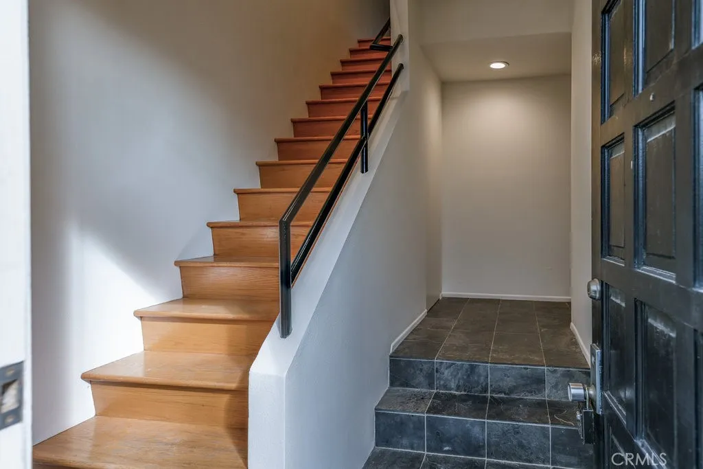 11817 Texas 1, Los Angeles, California 90025 home-pic-2