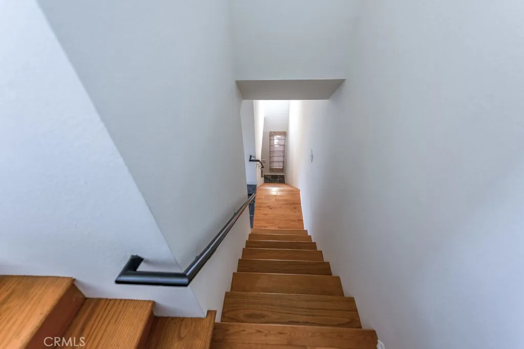 11817 Texas 1, Los Angeles, California 90025 home-pic-10