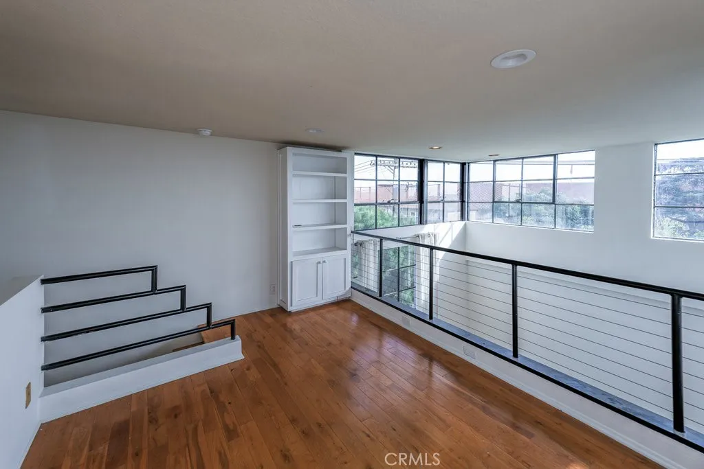 11817 Texas 1, Los Angeles, California 90025 home-pic-19