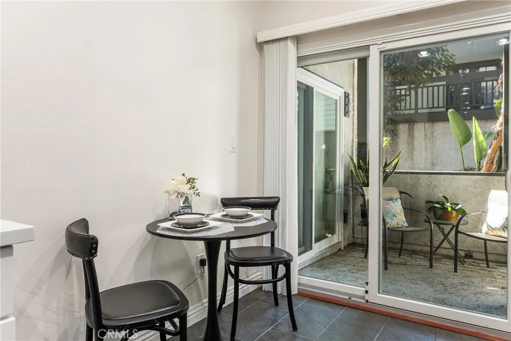 2542 W Macarthur Boulevard 143, Santa Ana, California 92704 home-pic-18