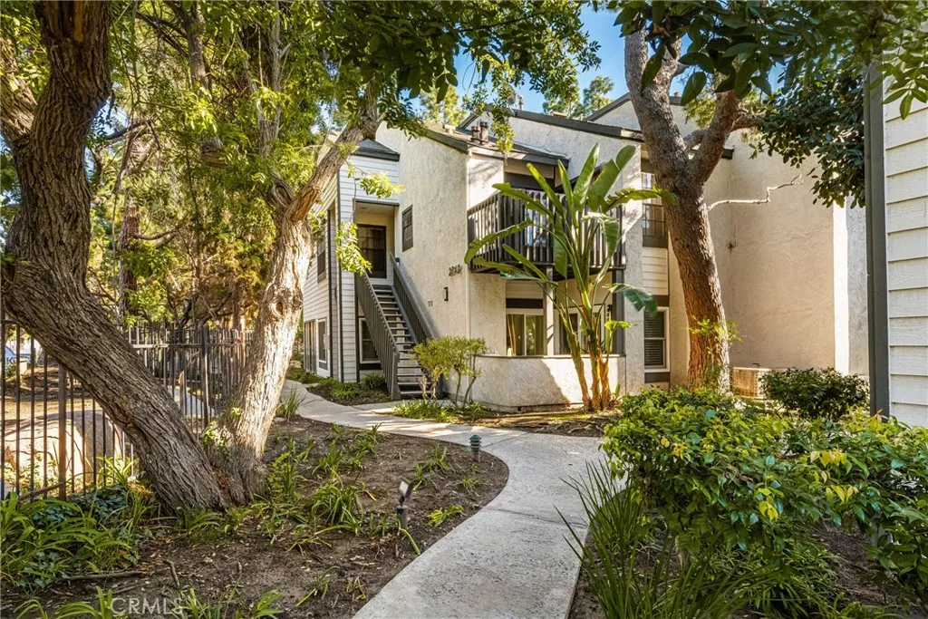 2542 W Macarthur Boulevard 143, Santa Ana, California 92704 home-pic-3