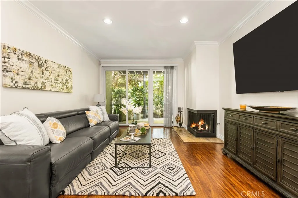 2542 W Macarthur Boulevard 143, Santa Ana, California 92704 home-pic-9