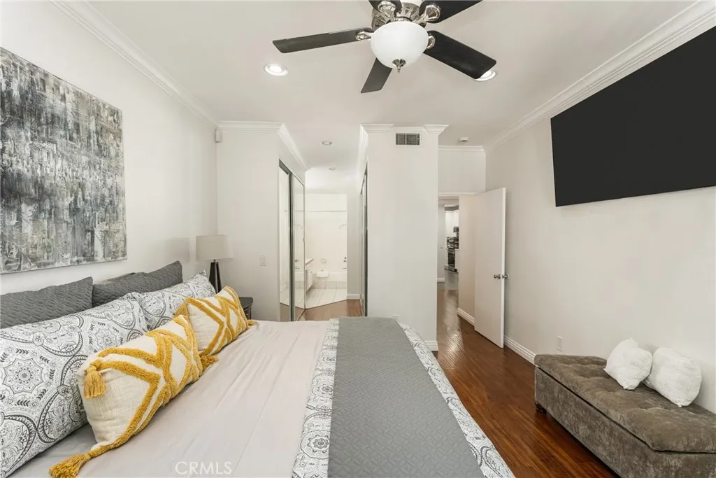 2542 W Macarthur Boulevard 143, Santa Ana, California 92704 home-pic-31