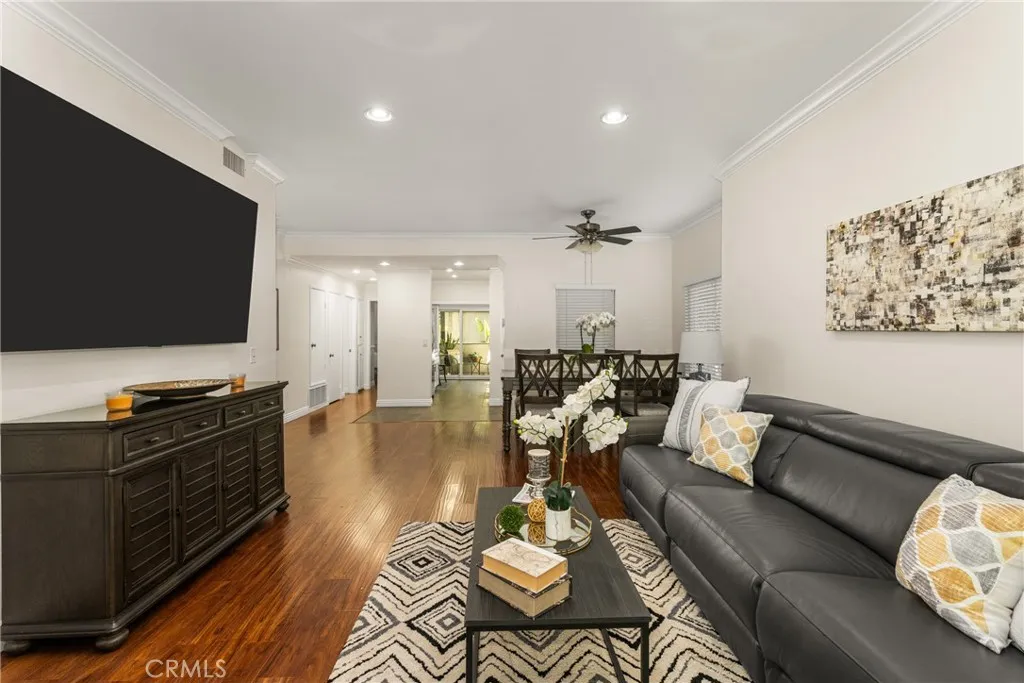 2542 W Macarthur Boulevard 143, Santa Ana, California 92704 home-pic-12