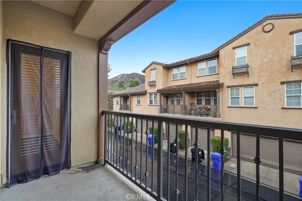 24490 Marzal, Valencia, California 91354 home-pic-21