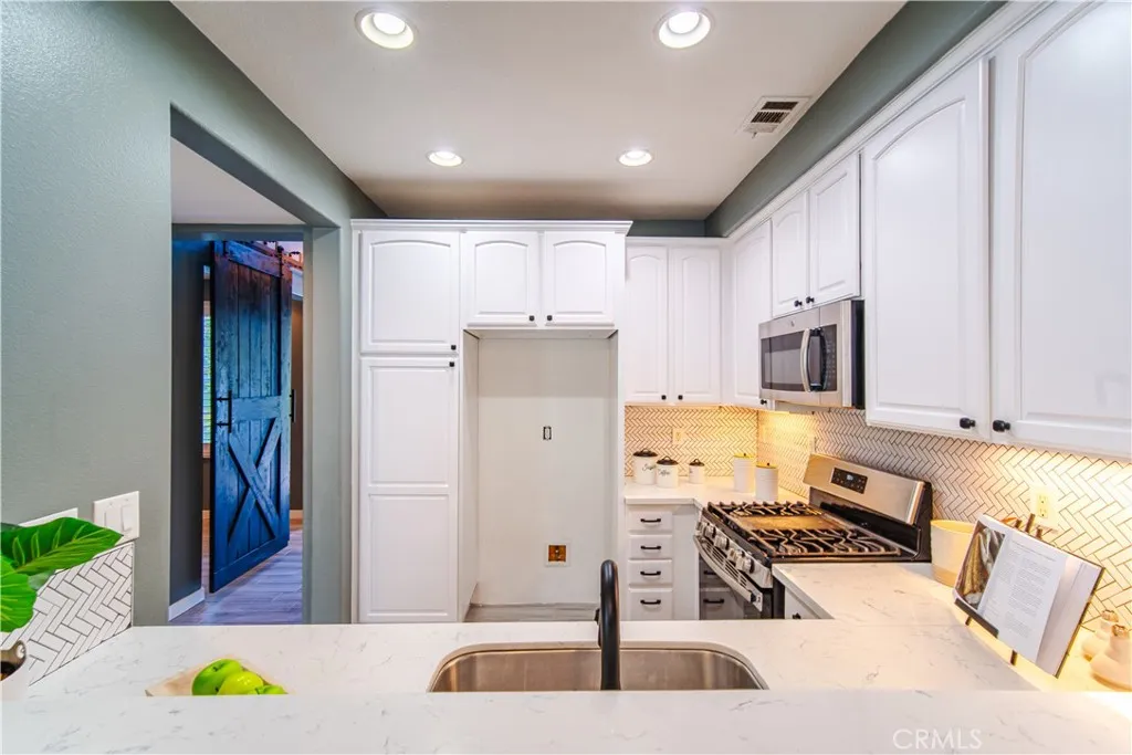 21 Thorp, Ladera Ranch, California 92694 home-pic-15