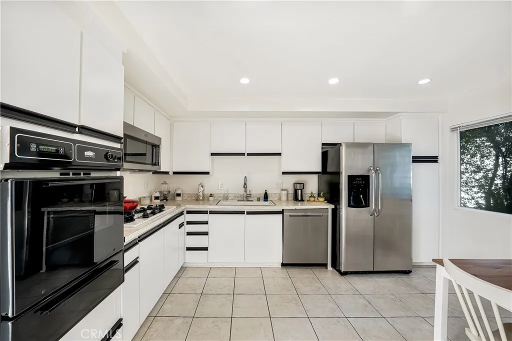 367 Grenible Lane, Costa Mesa, California 92627 home-pic-10