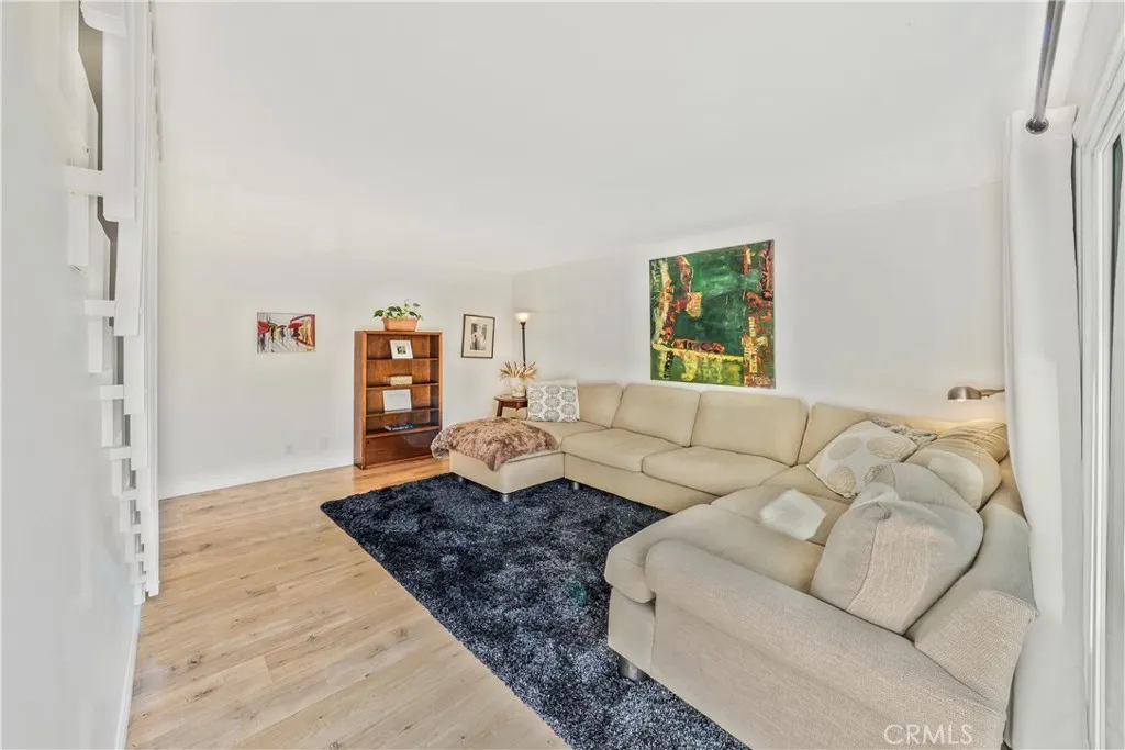 367 Grenible Lane, Costa Mesa, California 92627 home-pic-6