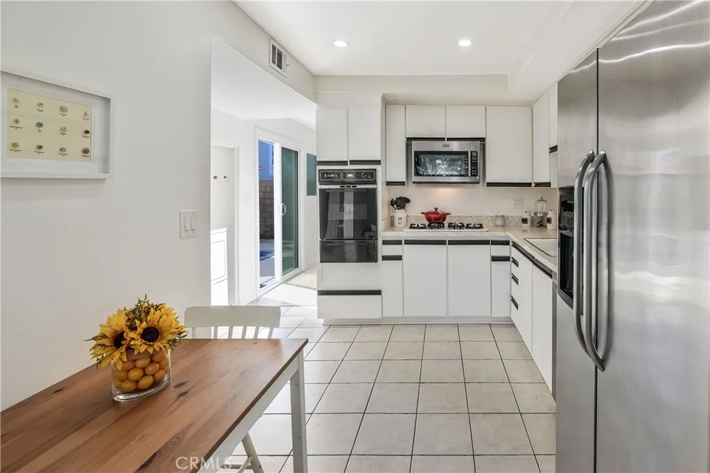 367 Grenible Lane, Costa Mesa, California 92627 home-pic-9