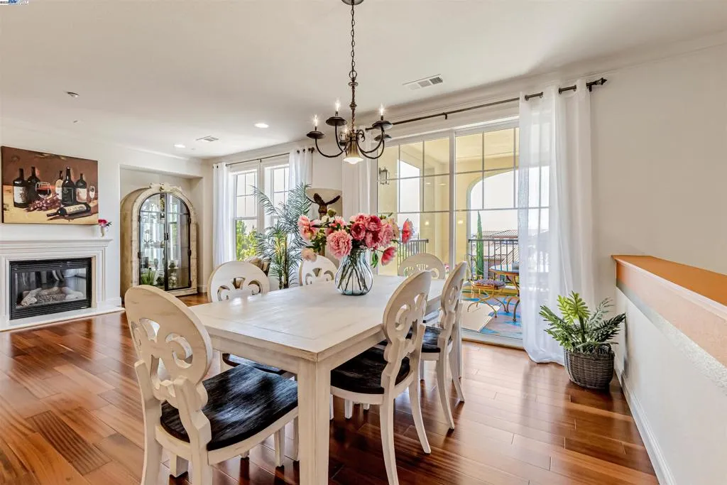 3493 Capoterra Way, Dublin, California 94568 home-pic-0