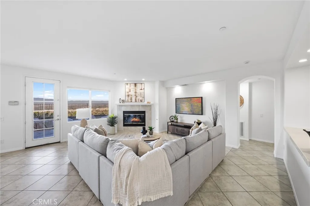 2563 Camino Del Plata, Corona, California 92882 home-pic-13