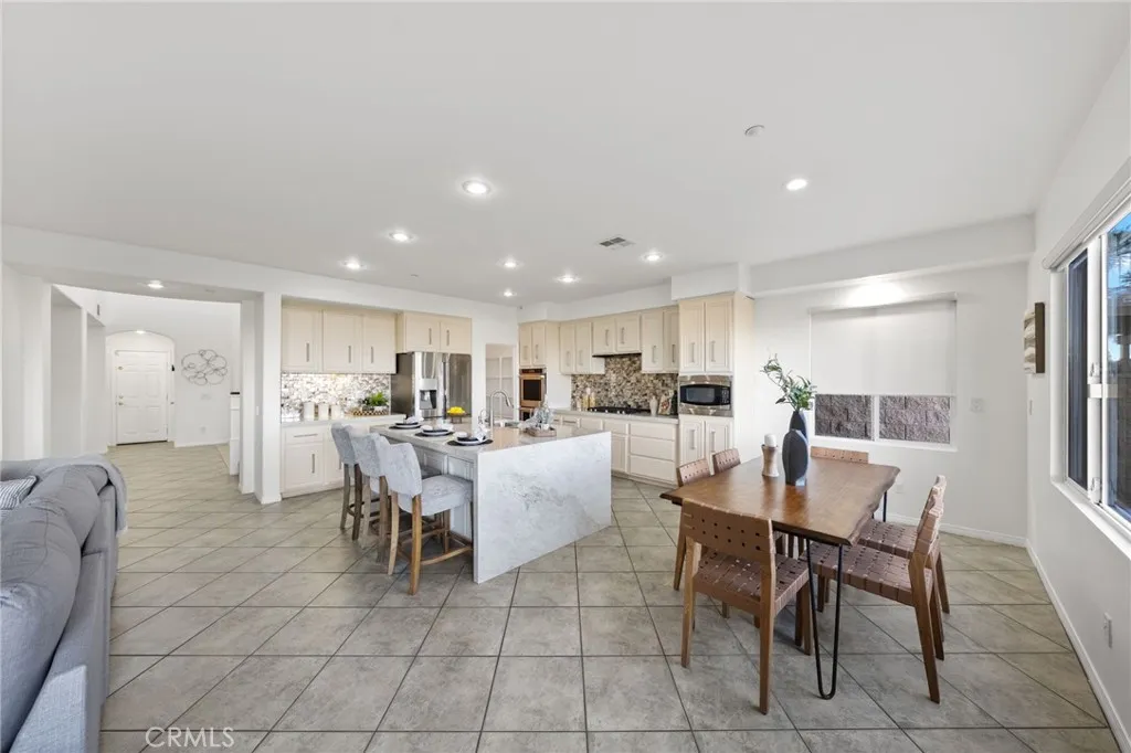 2563 Camino Del Plata, Corona, California 92882 home-pic-18