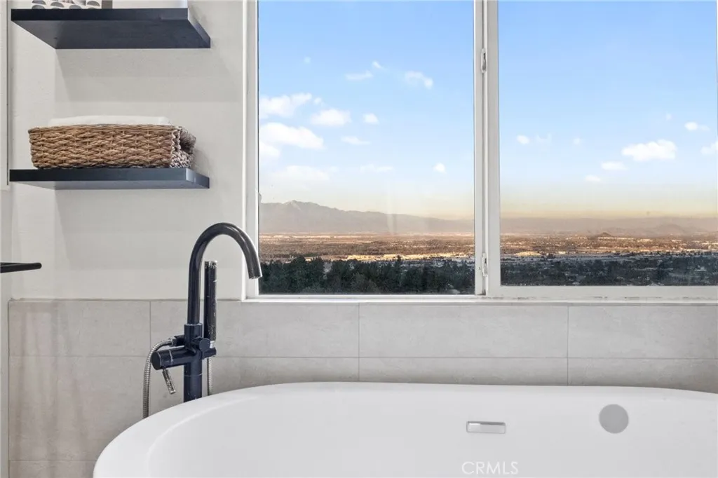 2563 Camino Del Plata, Corona, California 92882 home-pic-46
