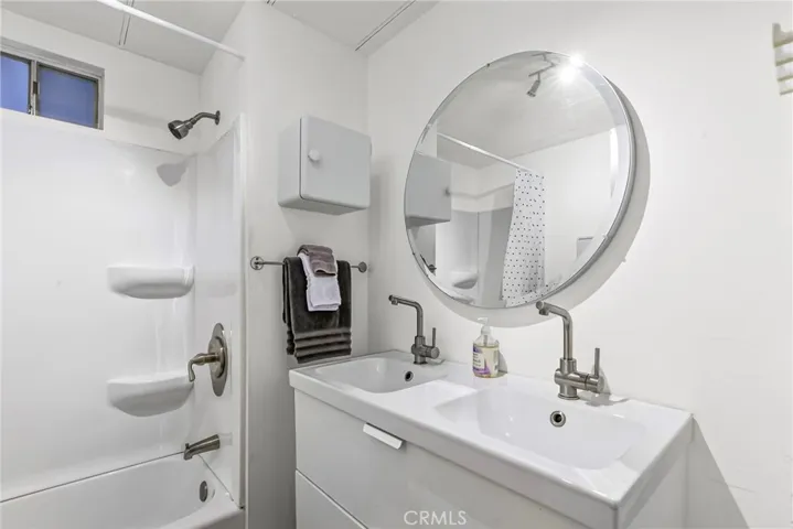 Dual sinks in the bathroom