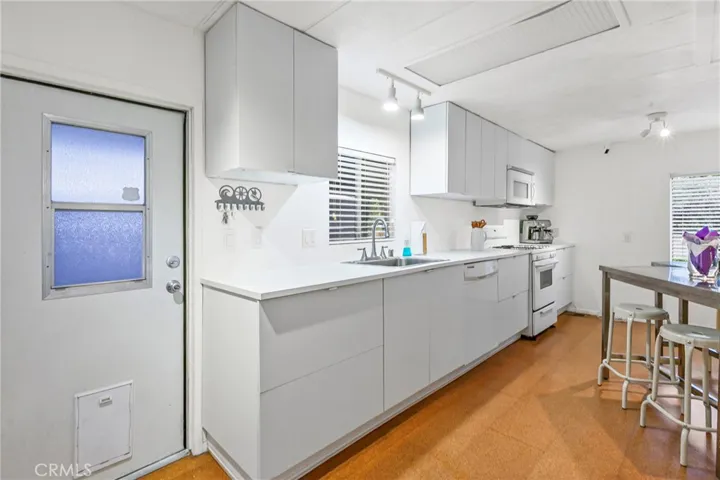 Open kitchen