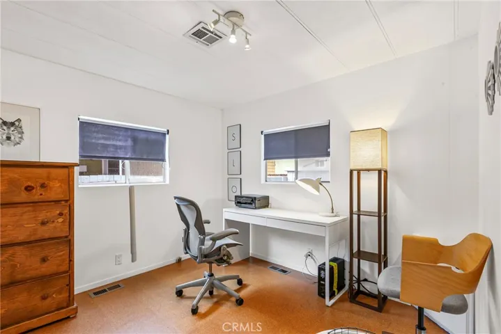 2nd bedroom with closet