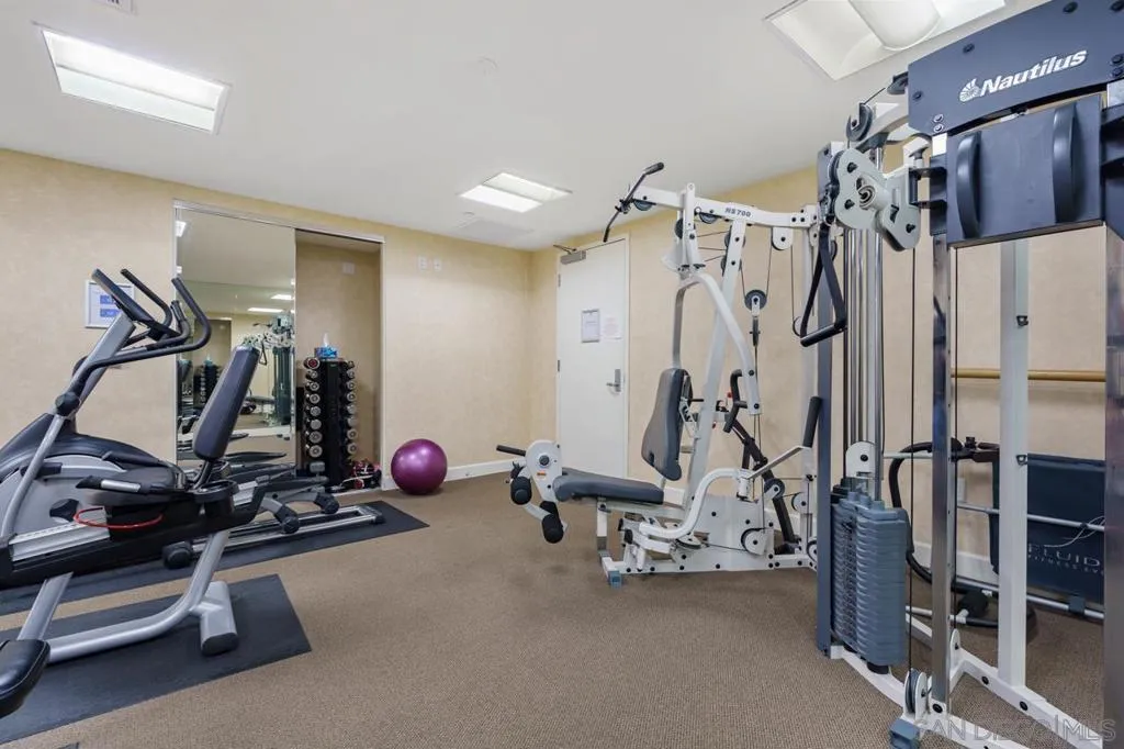 1040 Genter St 103, La Jolla, California 92037 home-pic-44