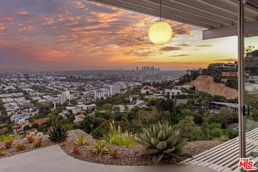 , Los Angeles, California 90069 home-pic-20