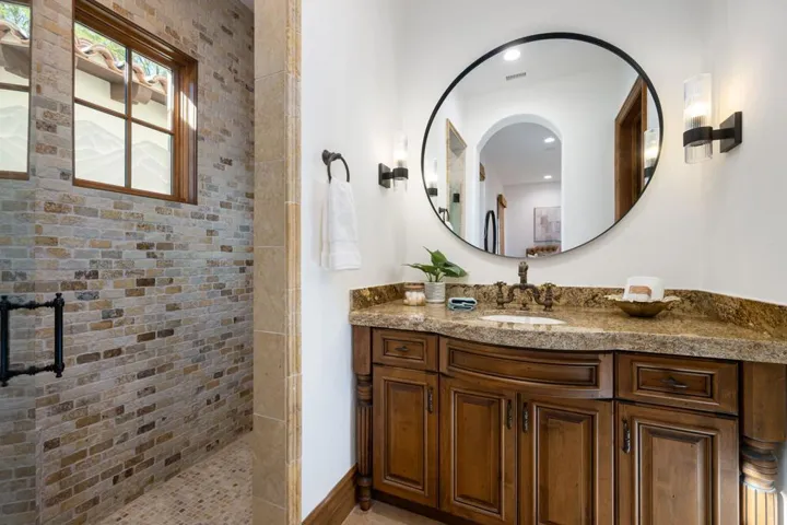 129-web-or-mls-BA_CanyonView_1125_OPMG_1