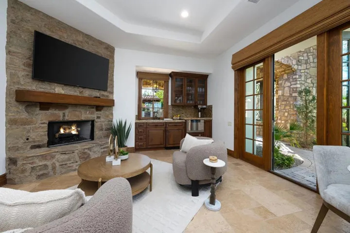 136-web-or-mls-BA_CanyonView_1125_OPMG_1