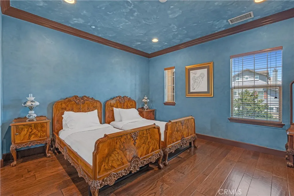 780 W Aster Place, Santa Ana, California 92706 home-pic-58