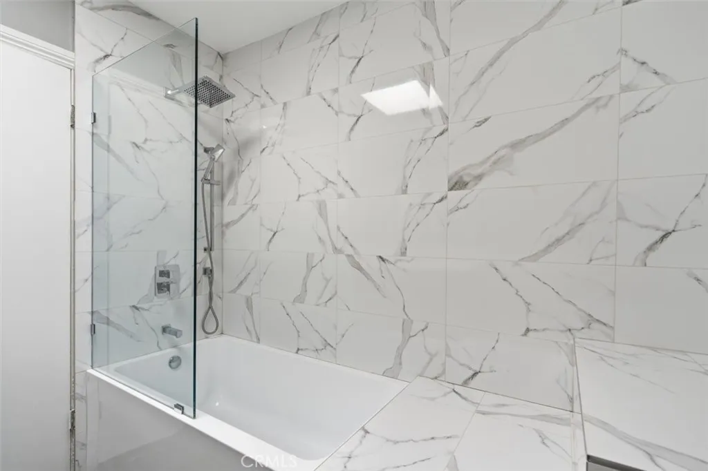 4700 Natick Avenue 315, Sherman Oaks, California 91403 home-pic-4