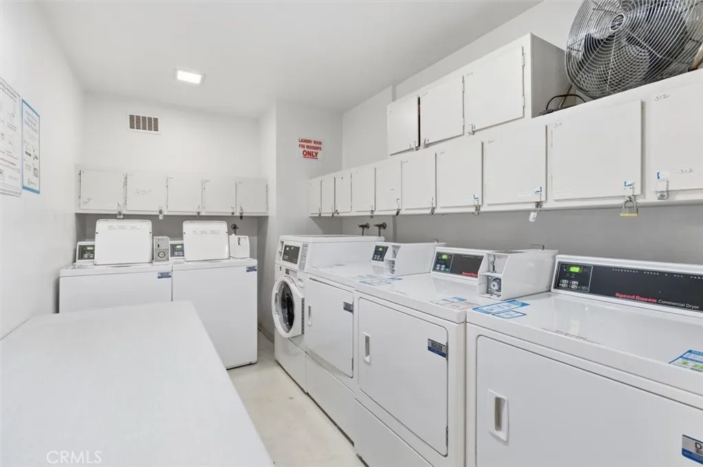 4700 Natick Avenue 315, Sherman Oaks, California 91403 home-pic-12