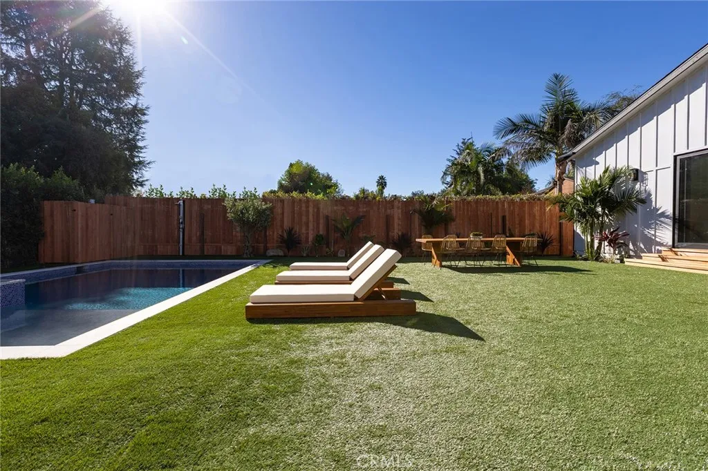 5750 Stansbury, Sherman Oaks, California 91401 home-pic-57