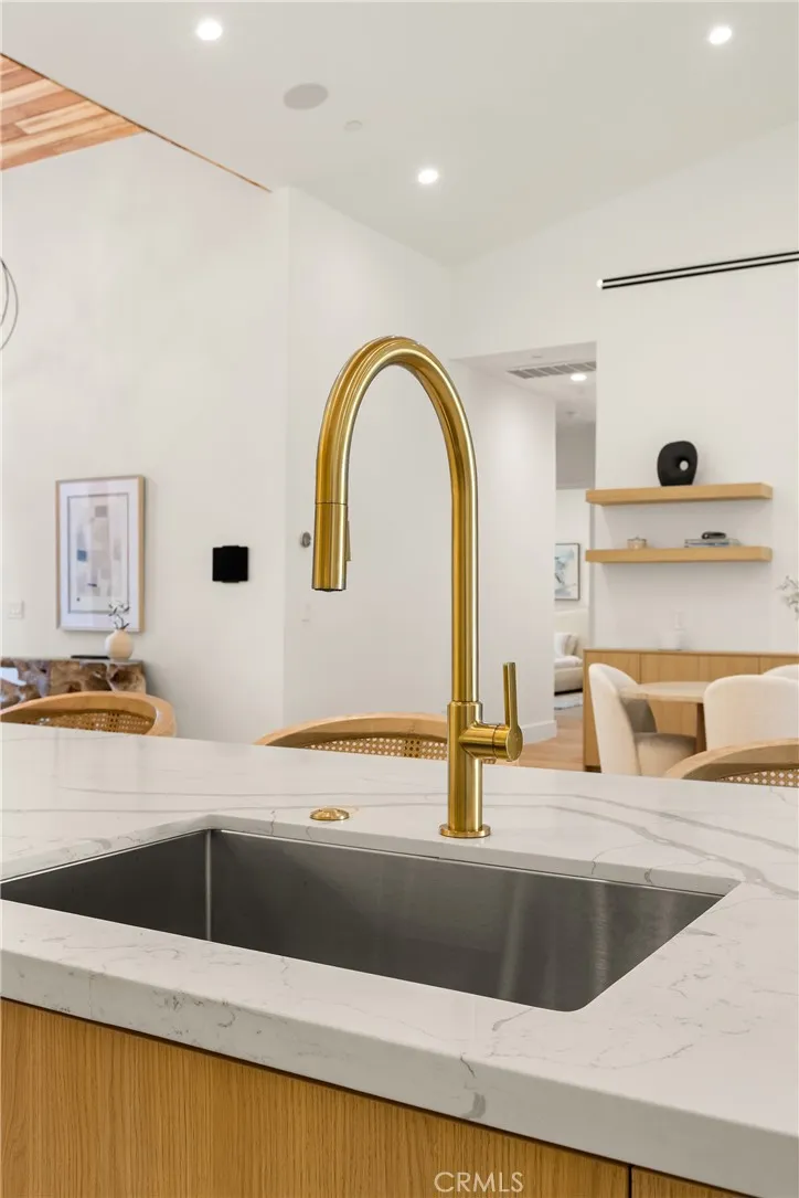 5750 Stansbury, Sherman Oaks, California 91401 home-pic-14