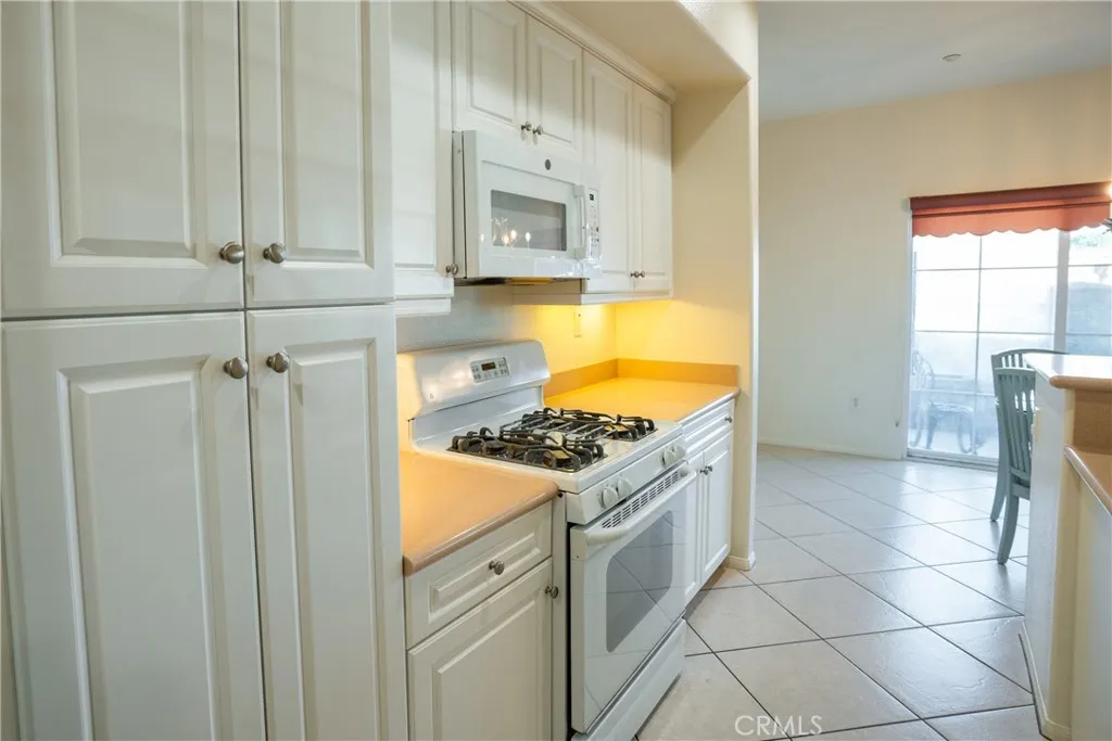 17782 Liberty, Fountain Valley, California 92708 home-pic-10