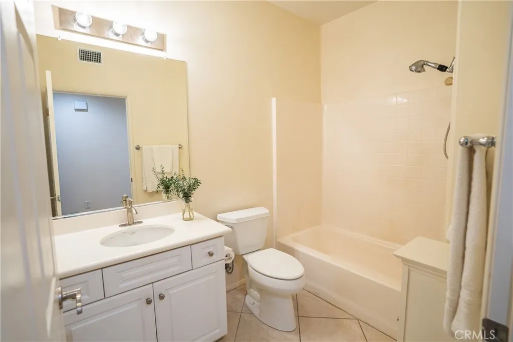 17782 Liberty, Fountain Valley, California 92708 home-pic-18