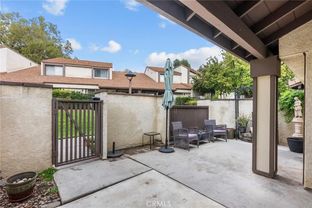 24778 Masters Cup, Valencia, California 91355 home-pic-2