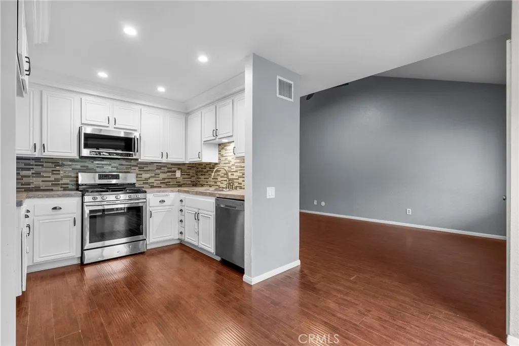 24778 Masters Cup, Valencia, California 91355 home-pic-14