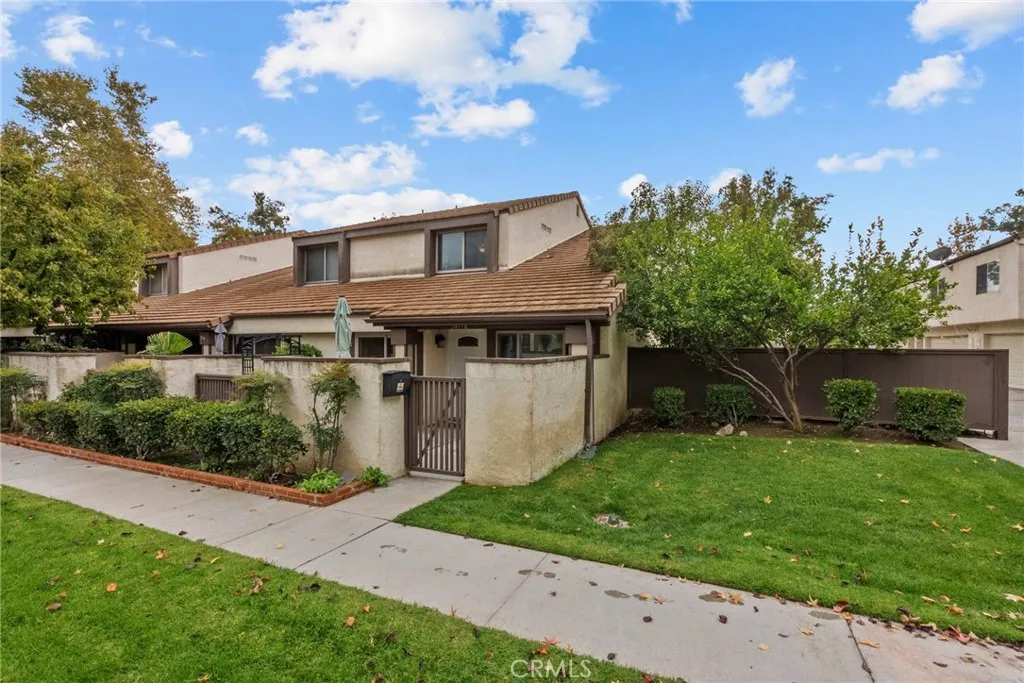 24778 Masters Cup, Valencia, California 91355 home-pic-0