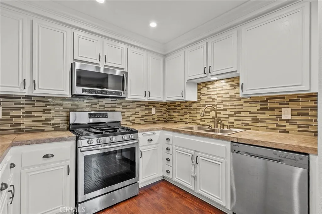 24778 Masters Cup, Valencia, California 91355 home-pic-16