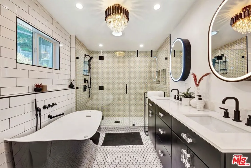 2100 Whitmore Avenue, Los Angeles, California 90039 home-pic-26