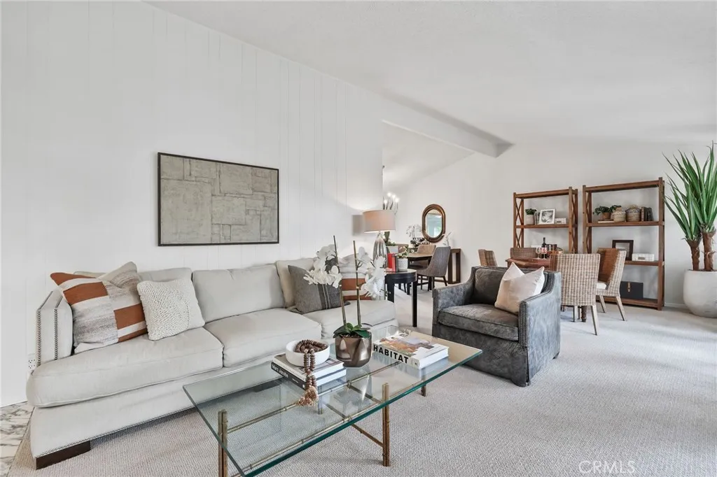 11101 Martha Ann Drive, Rossmoor, California 90720 home-pic-8