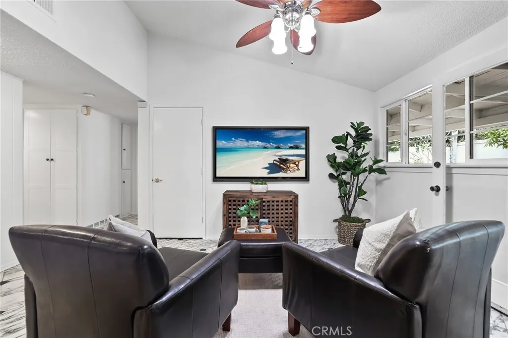 11101 Martha Ann Drive, Rossmoor, California 90720 home-pic-24