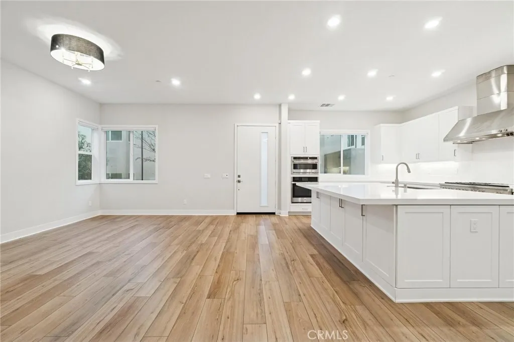 27237 Bush Mallow Court, Valencia, California 91381 home-pic-11