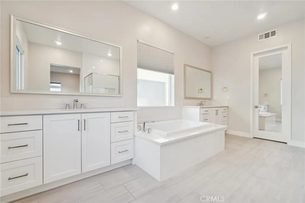 27237 Bush Mallow Court, Valencia, California 91381 home-pic-25