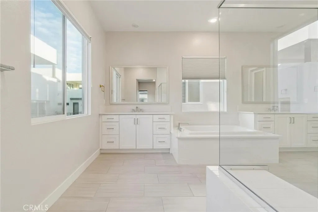 27237 Bush Mallow Court, Valencia, California 91381 home-pic-24