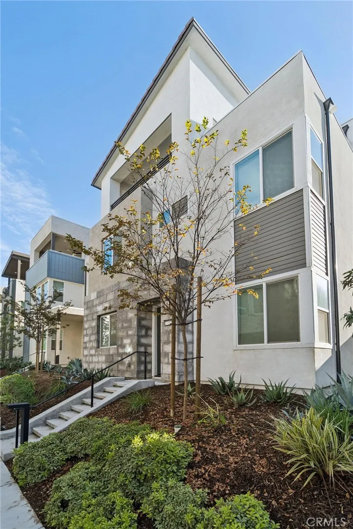 27237 Bush Mallow Court, Valencia, California 91381 home-pic-0