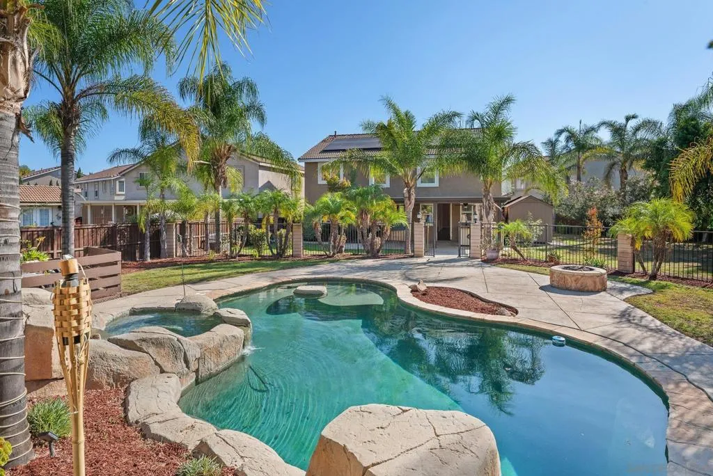 23600 Desert Oak Ln, Murrieta, California 92562 home-pic-0