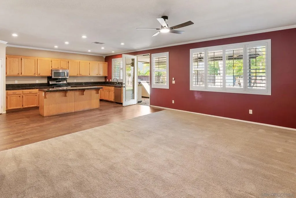 23600 Desert Oak Ln, Murrieta, California 92562 home-pic-11