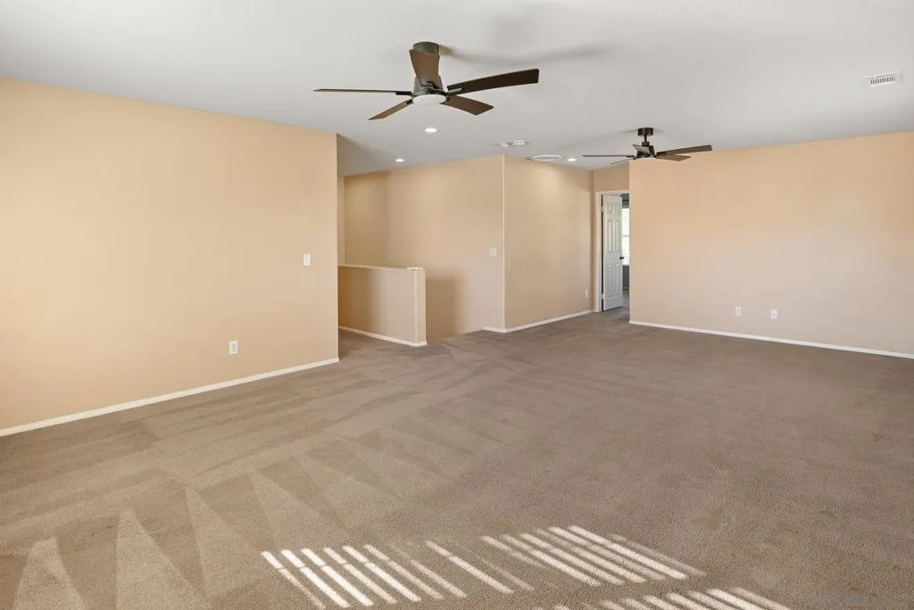 23600 Desert Oak Ln, Murrieta, California 92562 home-pic-24