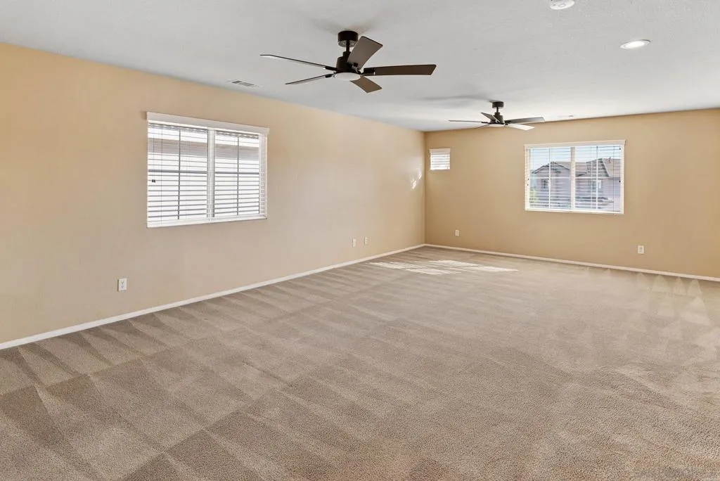 23600 Desert Oak Ln, Murrieta, California 92562 home-pic-23